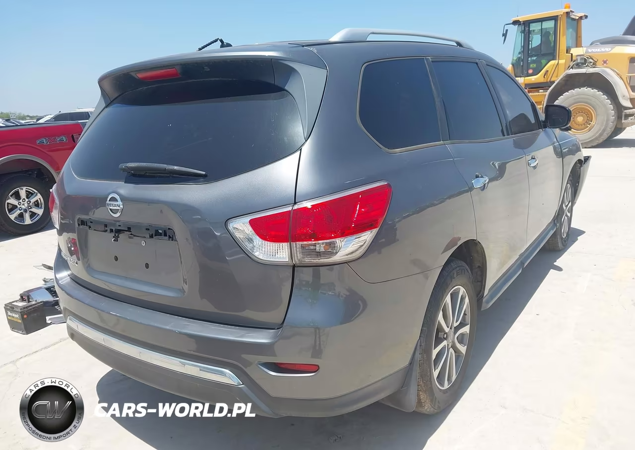 2016 Nissan Pathfinder S VIN:5N1AR2MNXGC604655 - 4