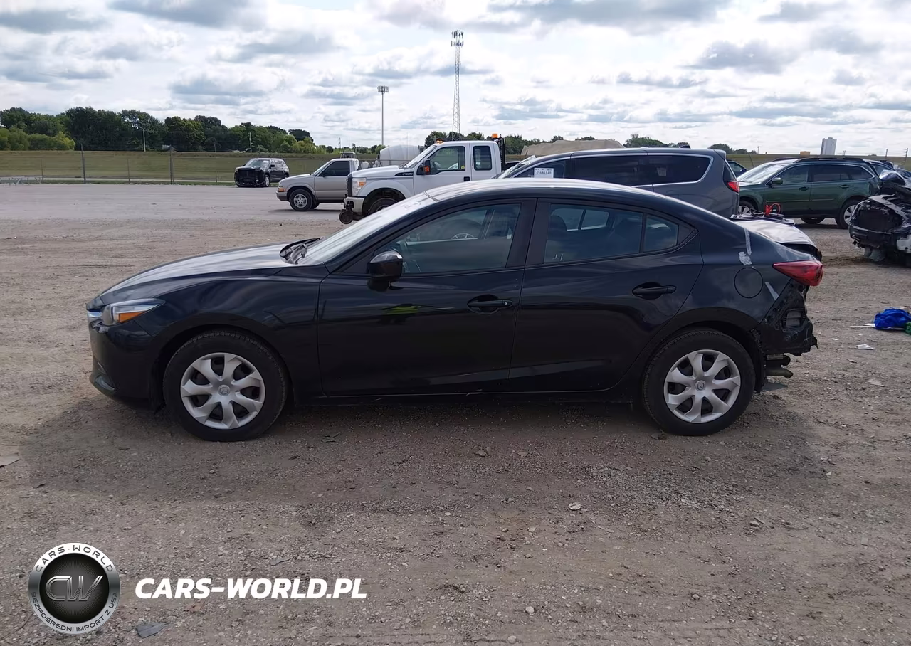 2018 Mazda Mazda3 Sport VIN:3MZBN1U75JM168414 - 14