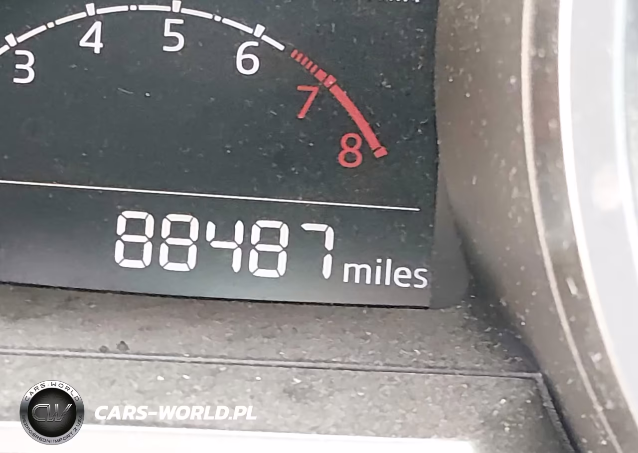 2018 Mazda Mazda3 Sport VIN:3MZBN1U75JM168414 - 15