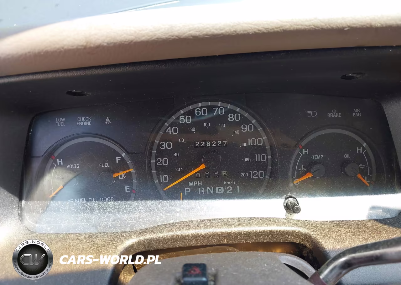 1997 Ford Crown Victoria Lx VIN:2FALP74W6VX225506 - 7