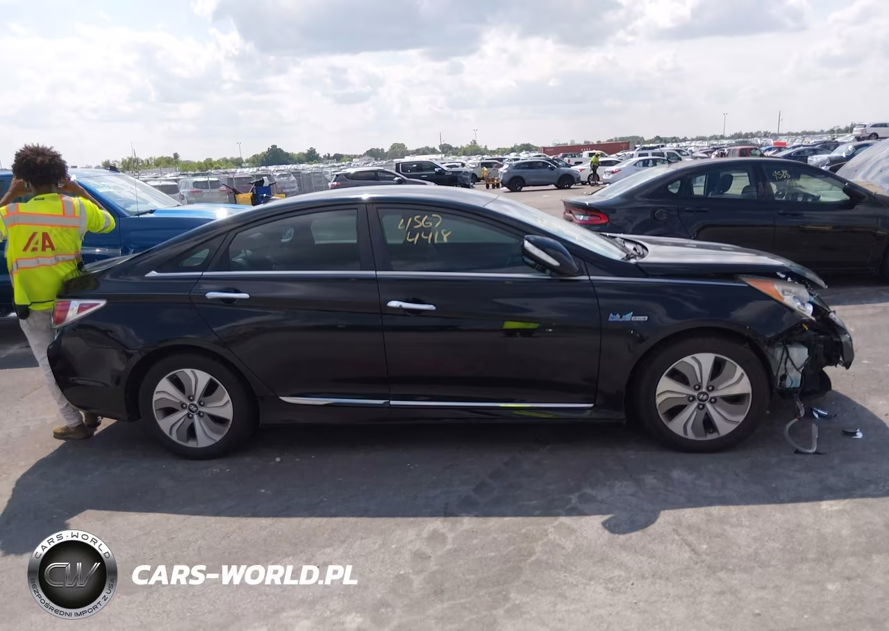 2013 Hyundai Sonata Hybrid Limited VIN:KMHEC4A45DA090375 - 13