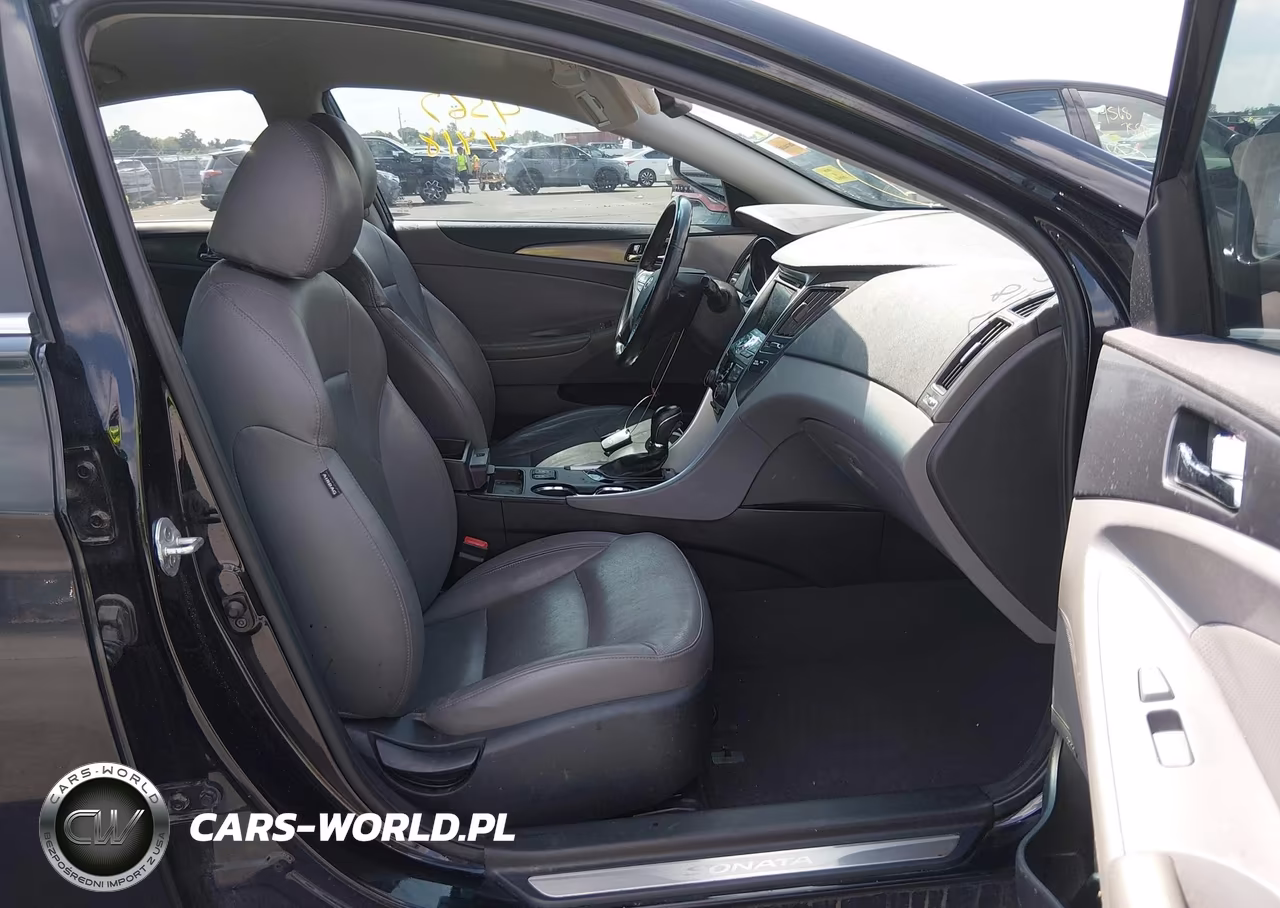 2013 Hyundai Sonata Hybrid Limited VIN:KMHEC4A45DA090375 - 5