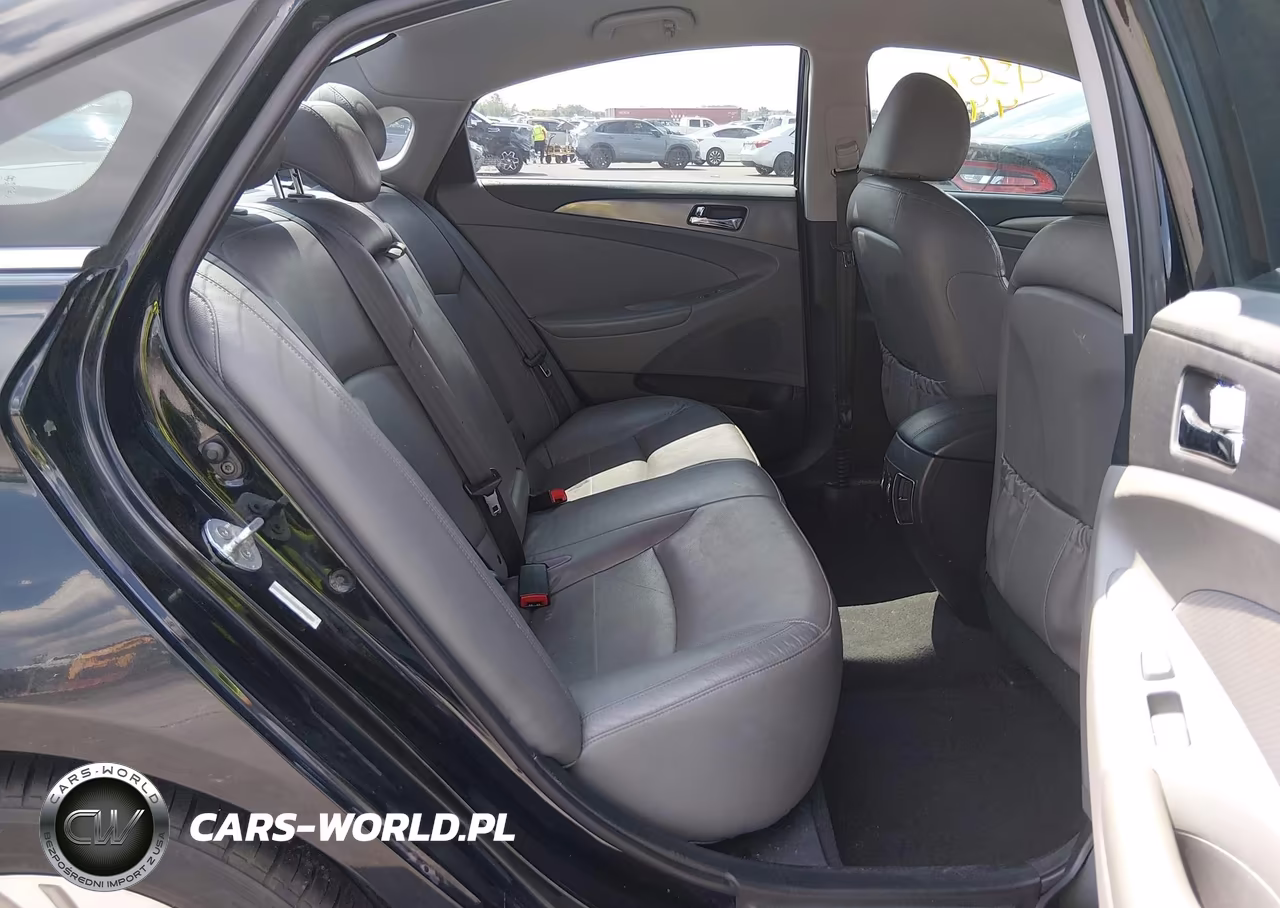 2013 Hyundai Sonata Hybrid Limited VIN:KMHEC4A45DA090375 - 8