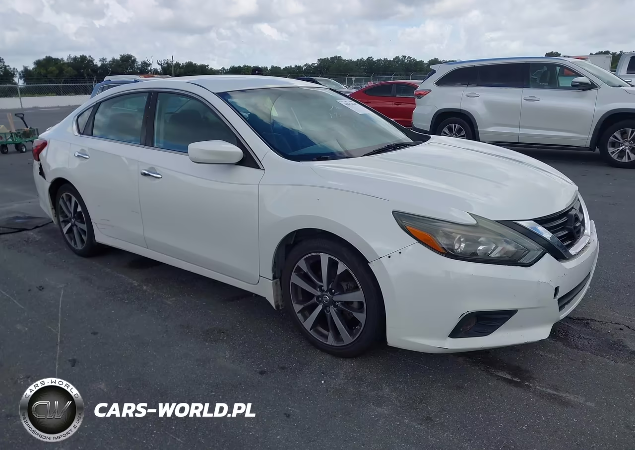 2017 Nissan Altima 2.5 Sr – zdjęcie 1 z 16