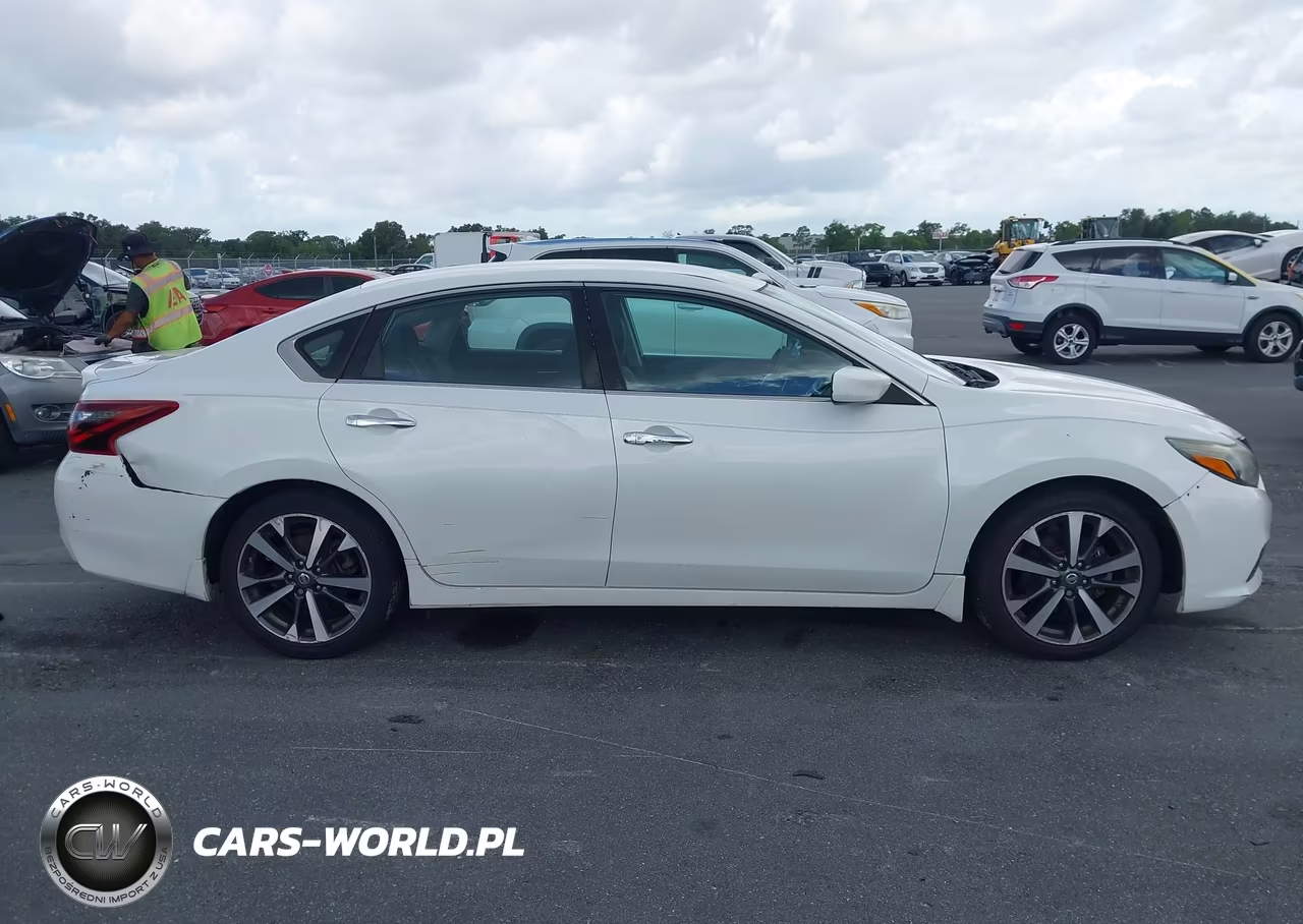 2017 Nissan Altima 2.5 Sr VIN:1N4AL3AP4HN348400 - 13