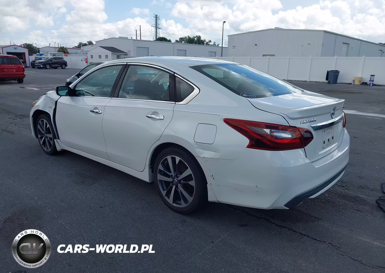 2017 Nissan Altima 2.5 Sr VIN:1N4AL3AP4HN348400 - 3