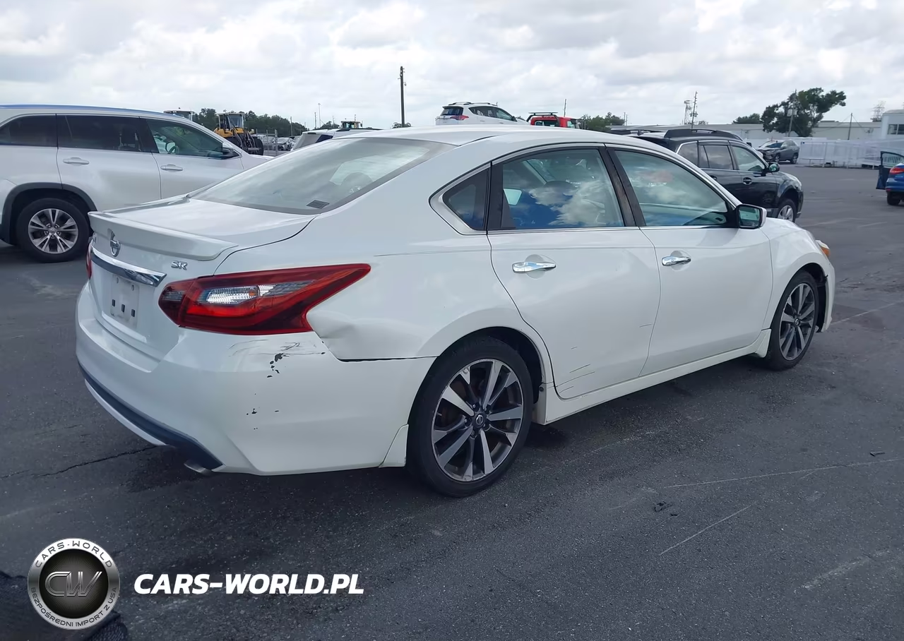 2017 Nissan Altima 2.5 Sr VIN:1N4AL3AP4HN348400 - 4