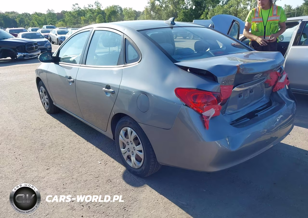 2010 Hyundai Elantra Gls VIN:KMHDU4AD5AU139707 - 3