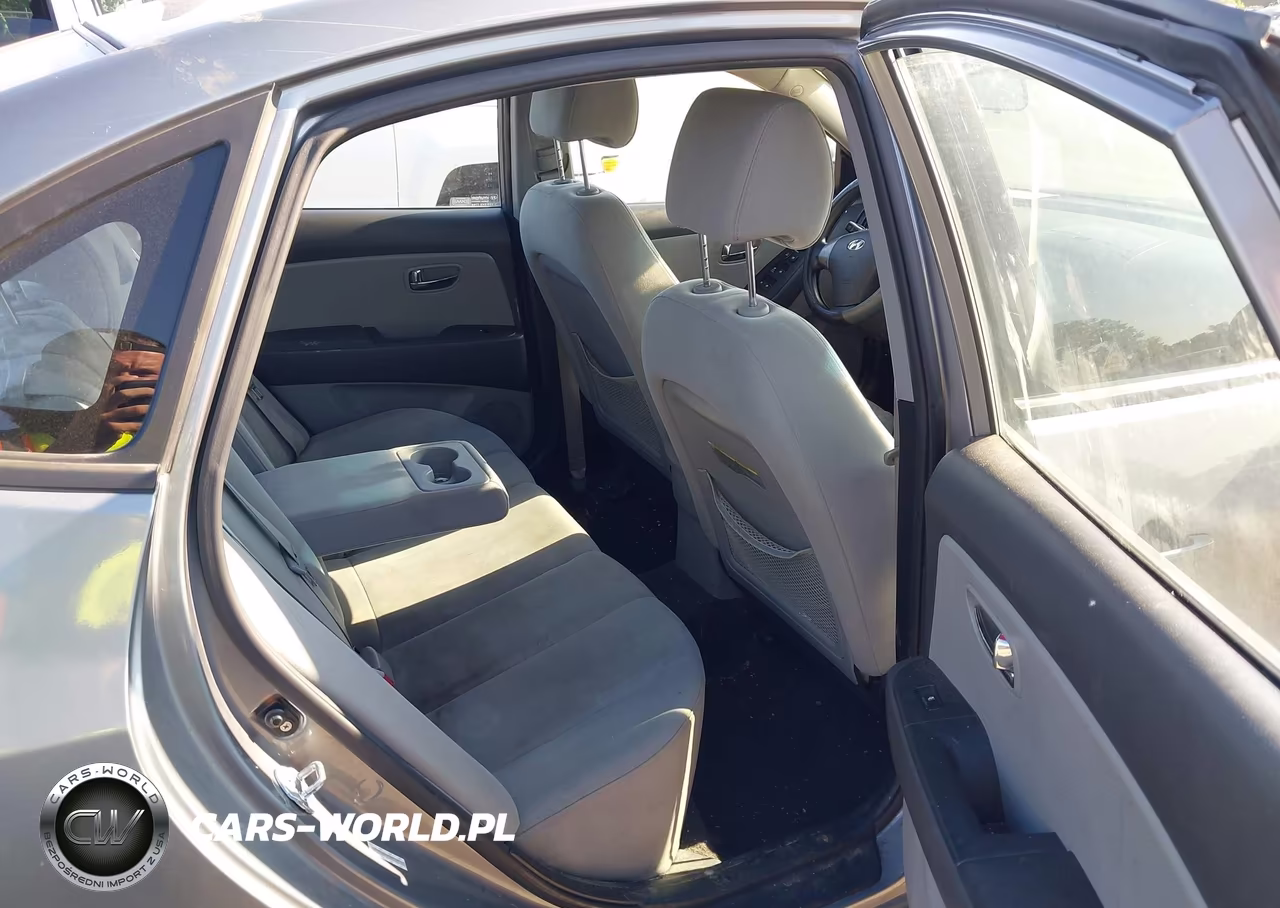2010 Hyundai Elantra Gls VIN:KMHDU4AD5AU139707 - 8