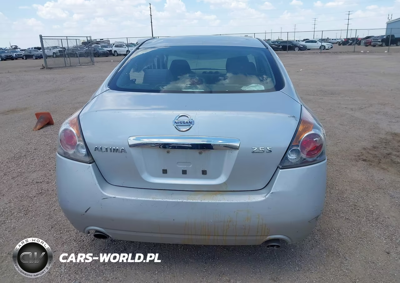 2011 Nissan Altima 2.5 S VIN:1N4AL2AP1BN513613 - 16