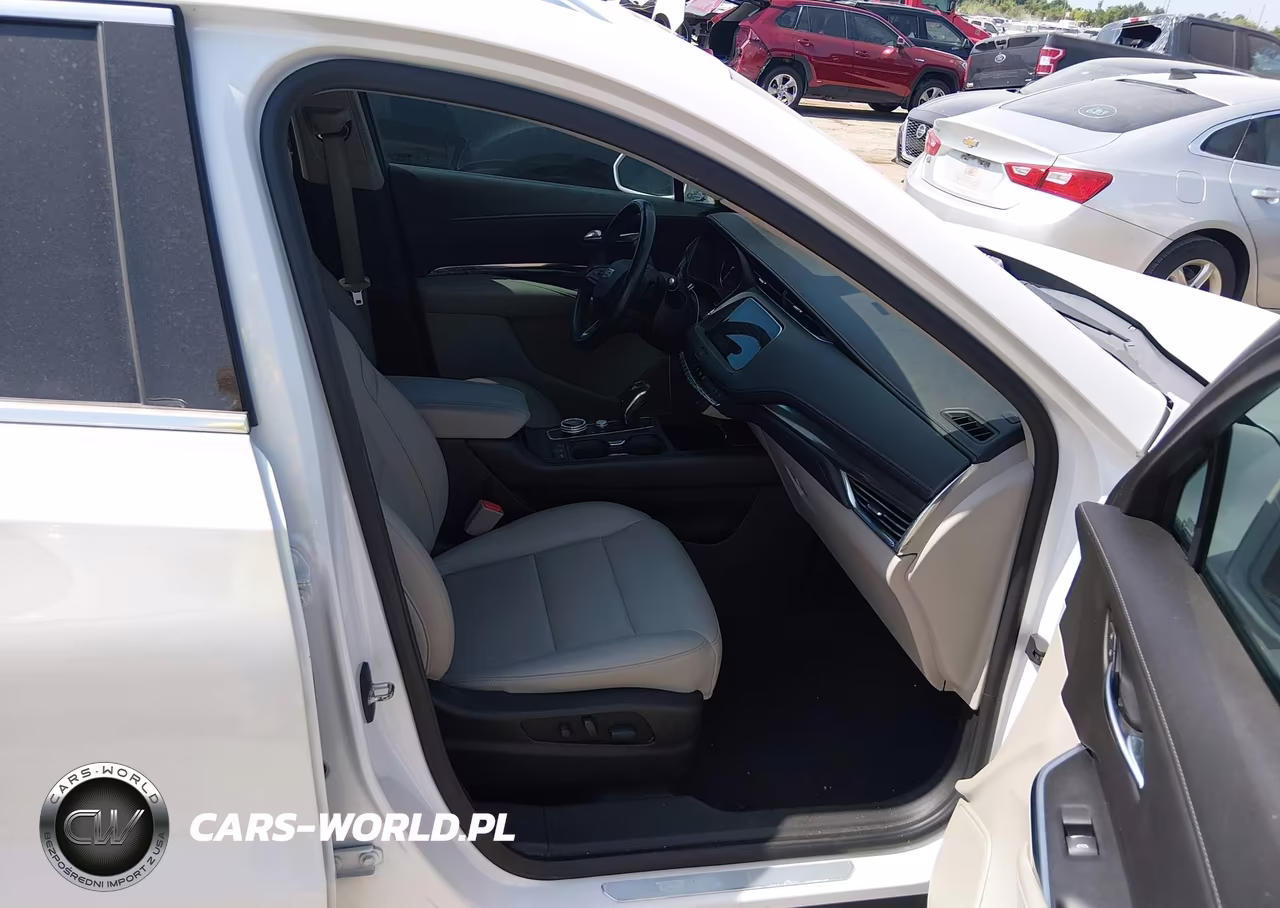 2019 Cadillac Xt4 Luxury VIN:1GYAZAR43KF140298 - 5