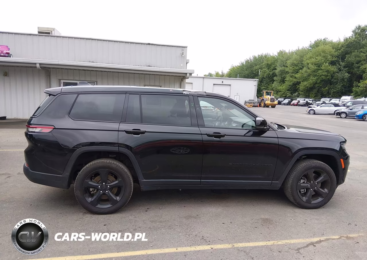 2024 Jeep Grand Cherokee L Limited 4X4 VIN:1C4RJKBG9R8623710 - 13
