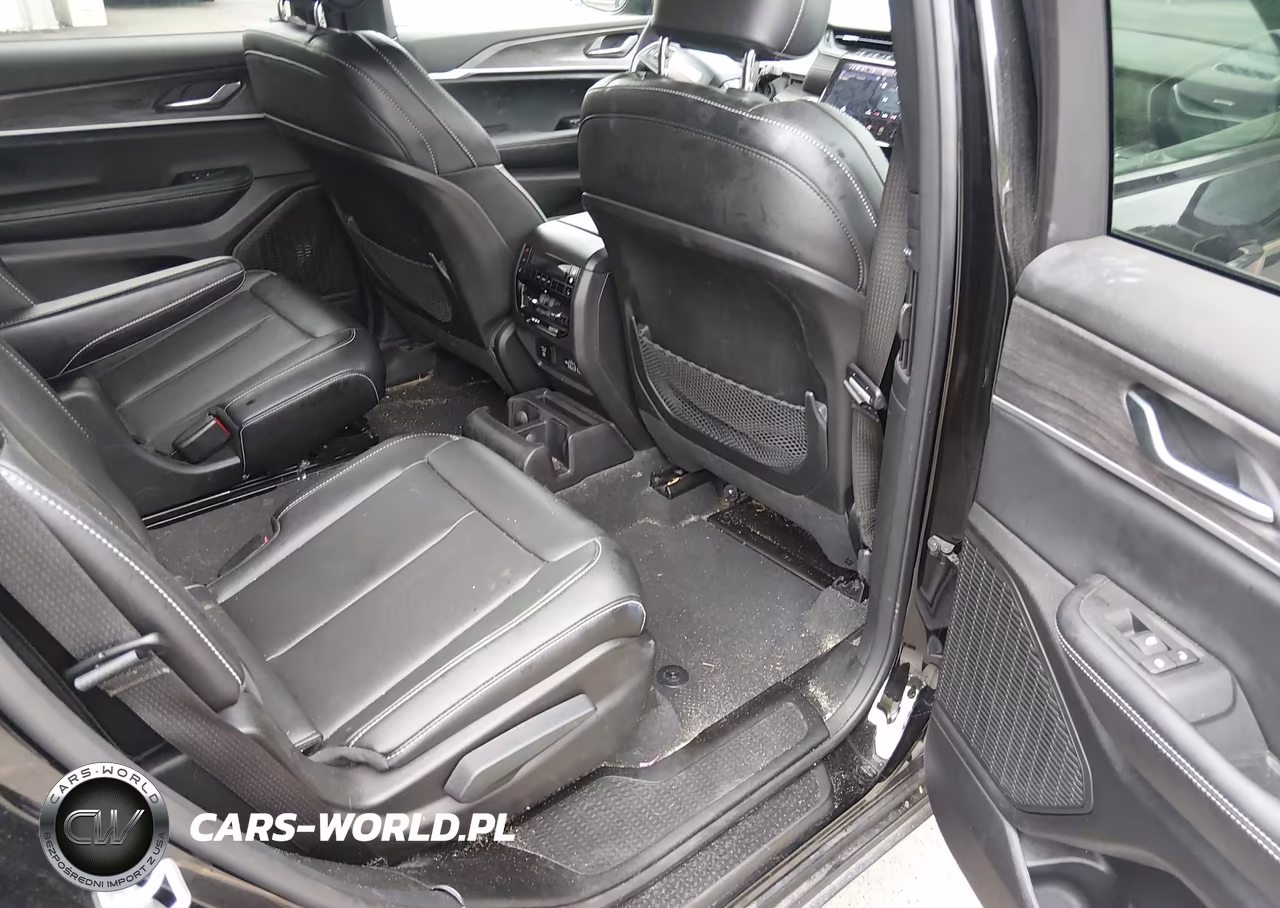 2024 Jeep Grand Cherokee L Limited 4X4 VIN:1C4RJKBG9R8623710 - 8
