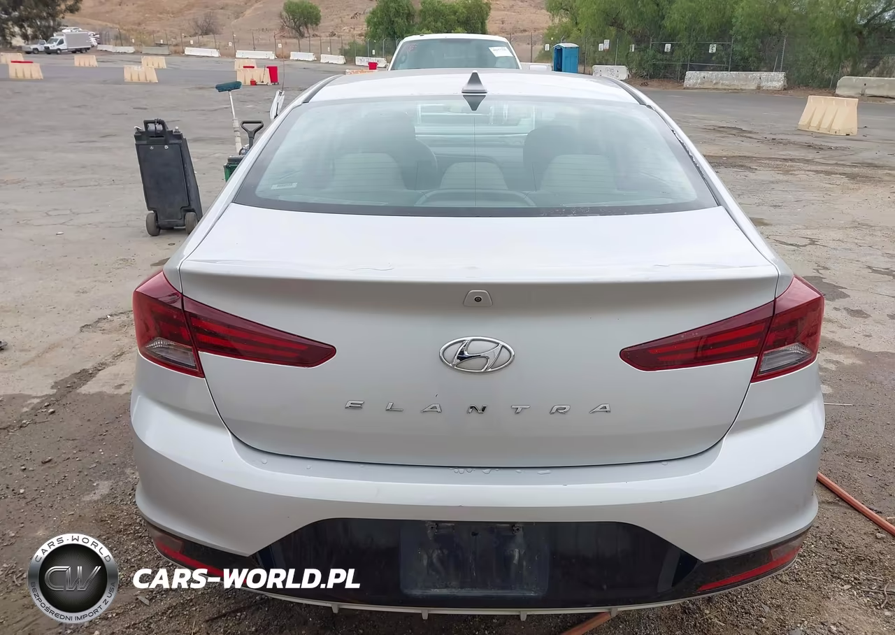 2019 Hyundai Elantra Sel VIN:5NPD84LF6KH469052 - 16