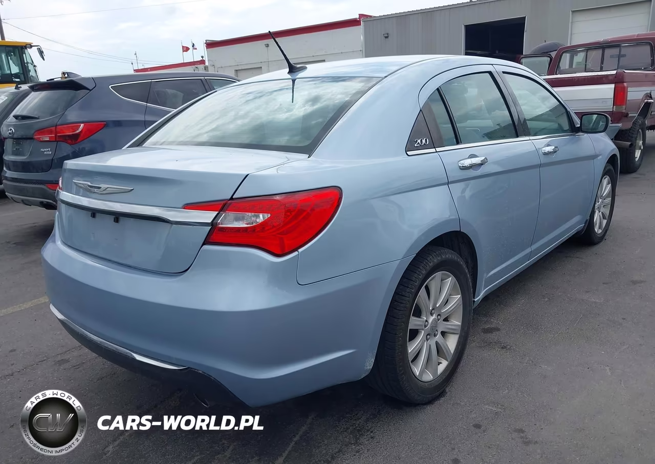 2013 Chrysler 200 Limited VIN:1C3CCBCG5DN755053 - 4