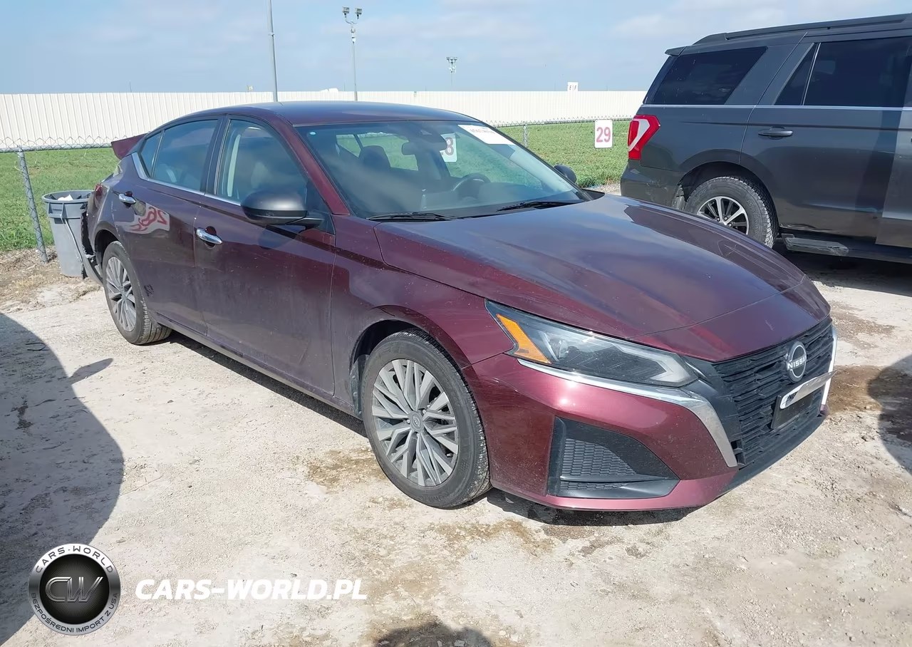 2025 Nissan Altima Sv Fwd – zdjęcie 1 z 17