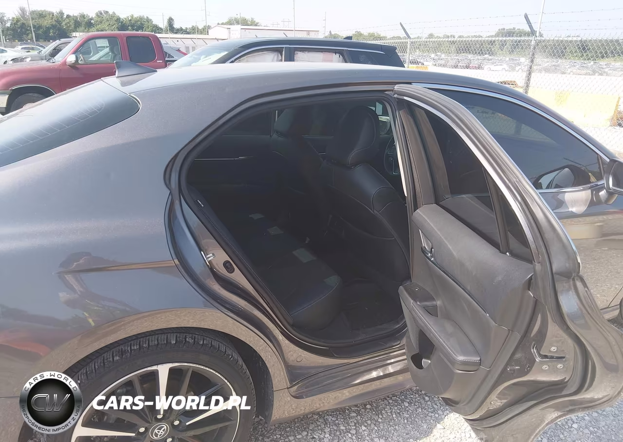 2020 Toyota Camry Xse VIN:4T1K61AK3LU944753 - 8