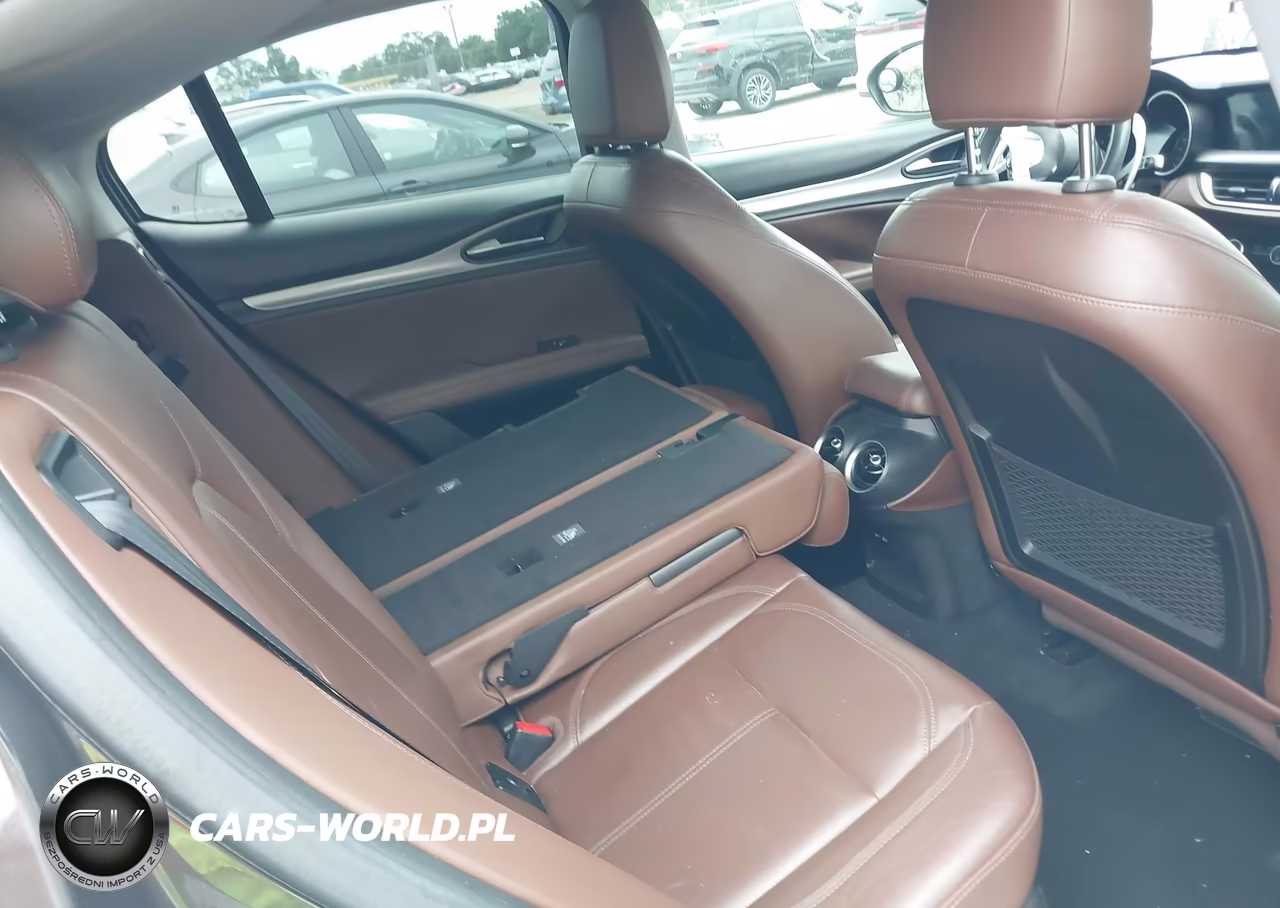 2018 Alfa Romeo Stelvio Sport Awd VIN:ZASFAKPN0J7B71240 - 8