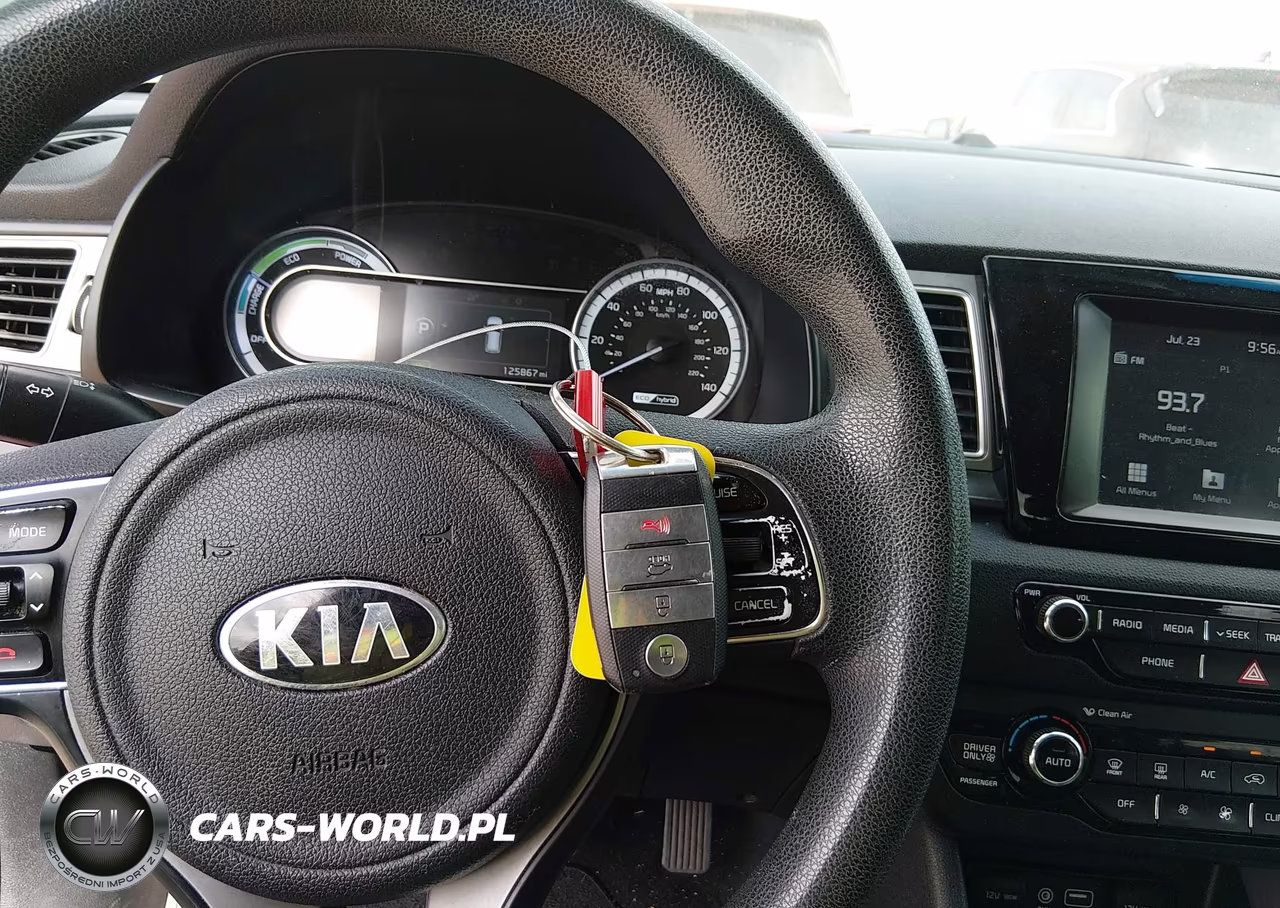 2017 Kia Niro Lx VIN:KNDCB3LC5H5053872 - 11