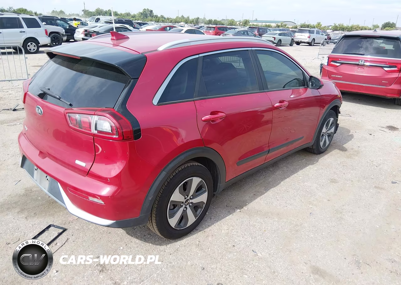 2017 Kia Niro Lx VIN:KNDCB3LC5H5053872 - 4