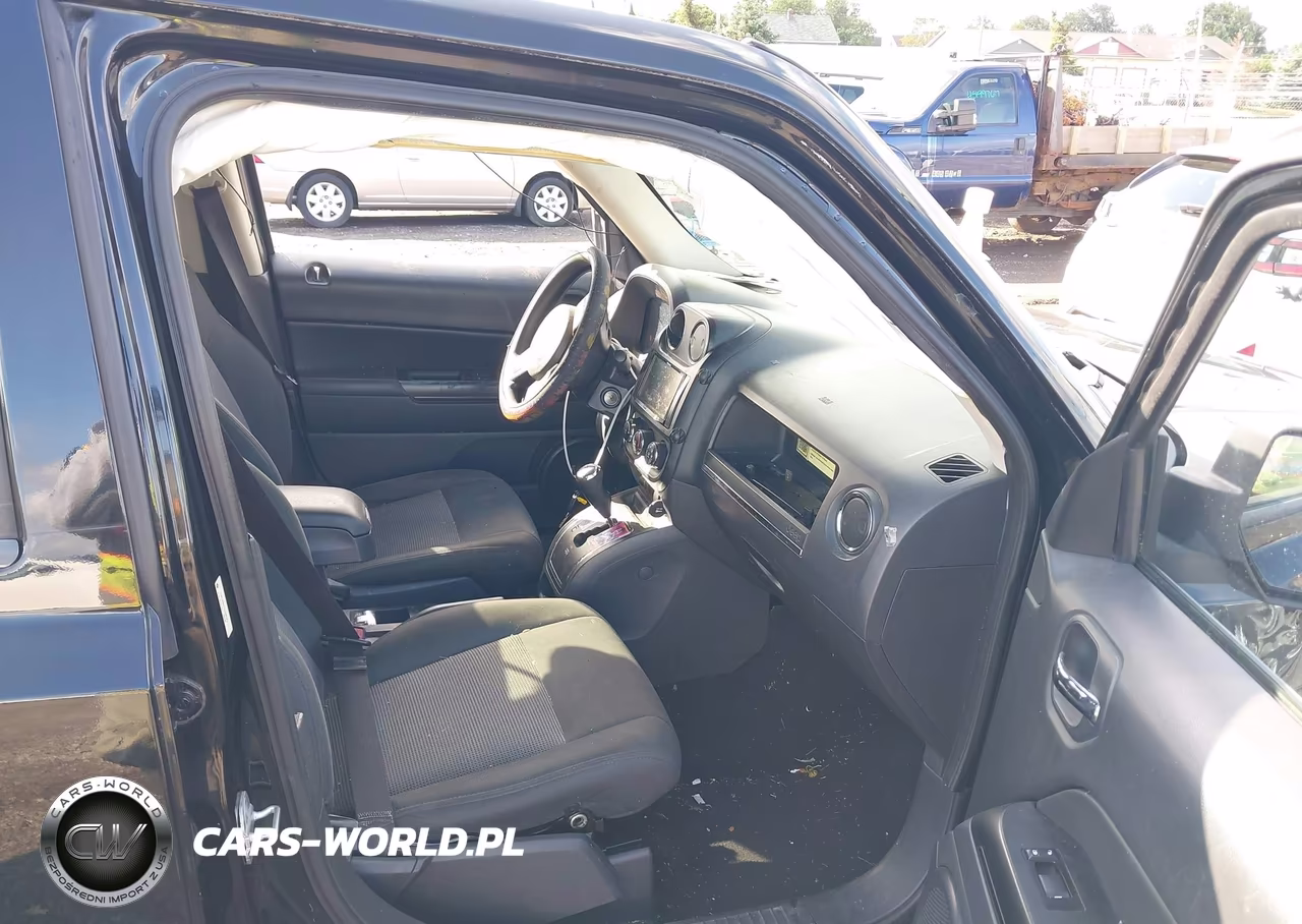 2012 Jeep Patriot Sport VIN:1C4NJRBB1CD506925 - 5