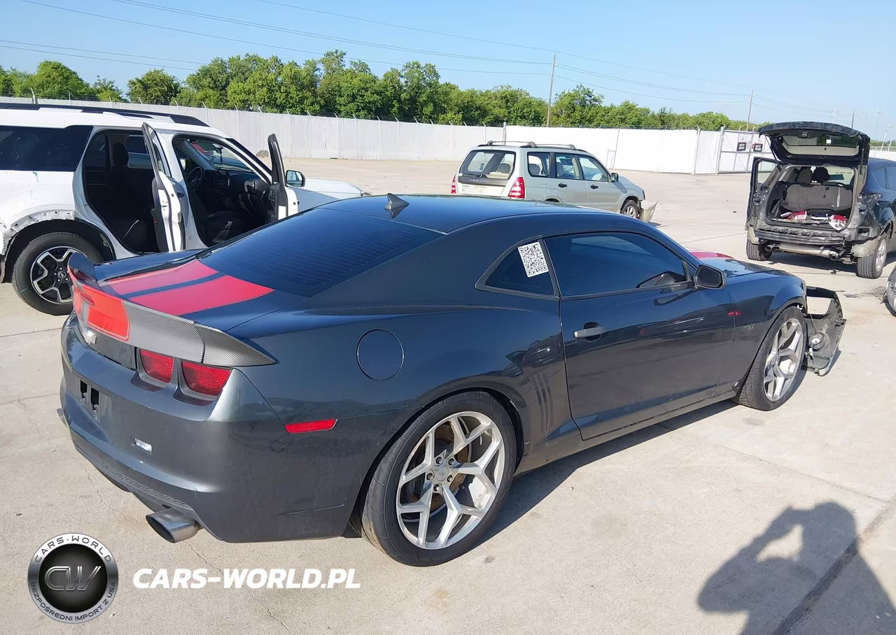 2010 Chevrolet Camaro 2Ss VIN:2G1FT1EW6A9138419 - 4