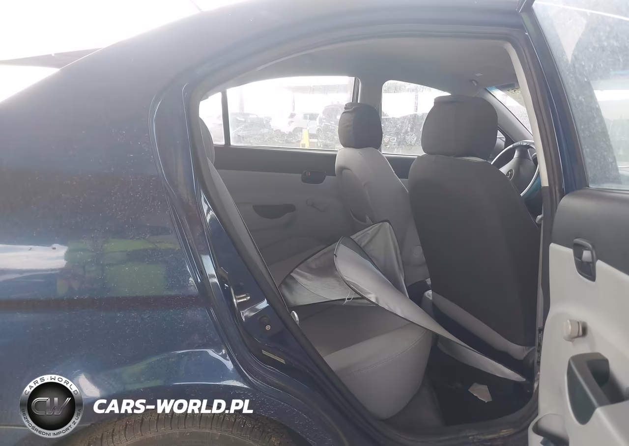 2008 Hyundai Accent Gls VIN:KMHCN46CX8U213268 - 8