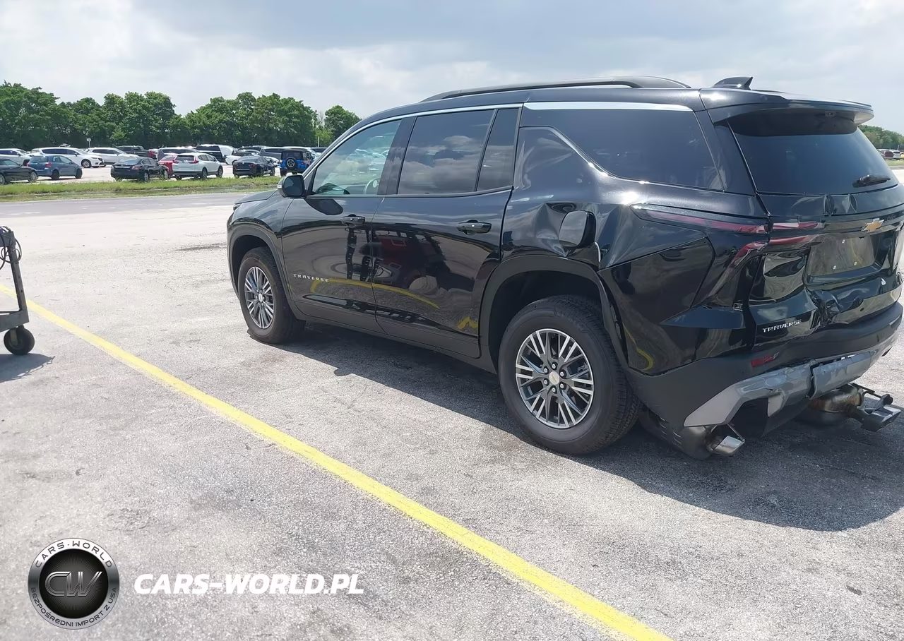 2026 Chevrolet Traverse Fwd Lt VIN:1GNERGKS8TJ230796 - 3