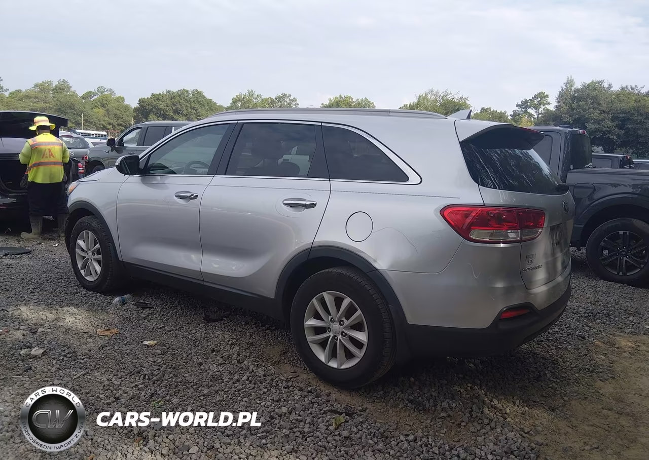 2018 Kia Sorento 2.4L Lx VIN:5XYPG4A32JG373630 - 3