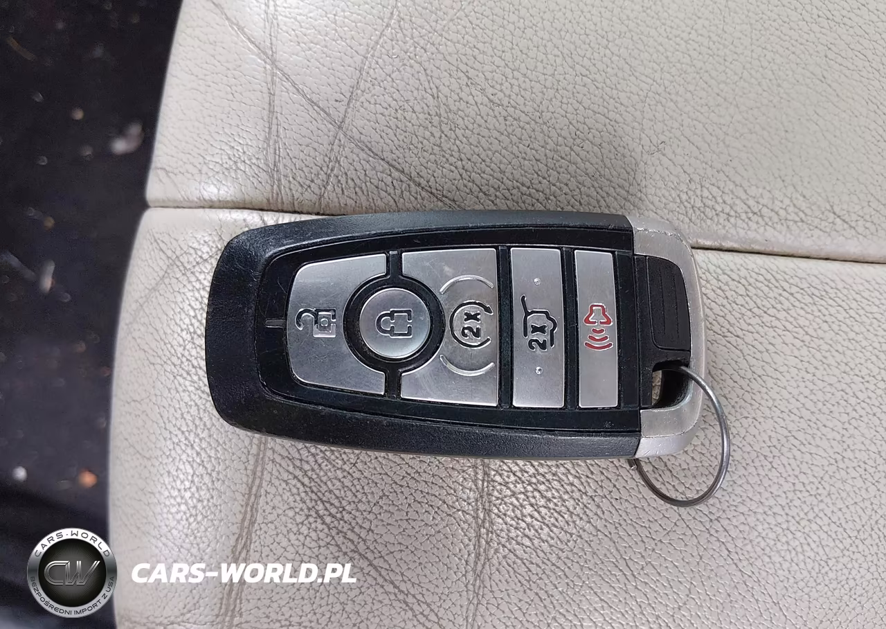 2019 Ford Edge Titanium VIN:2FMPK3K92KBB63106 - 11
