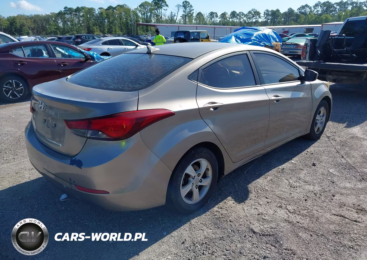 2015 Hyundai Elantra Se VIN:5NPDH4AE7FH581987 - 4