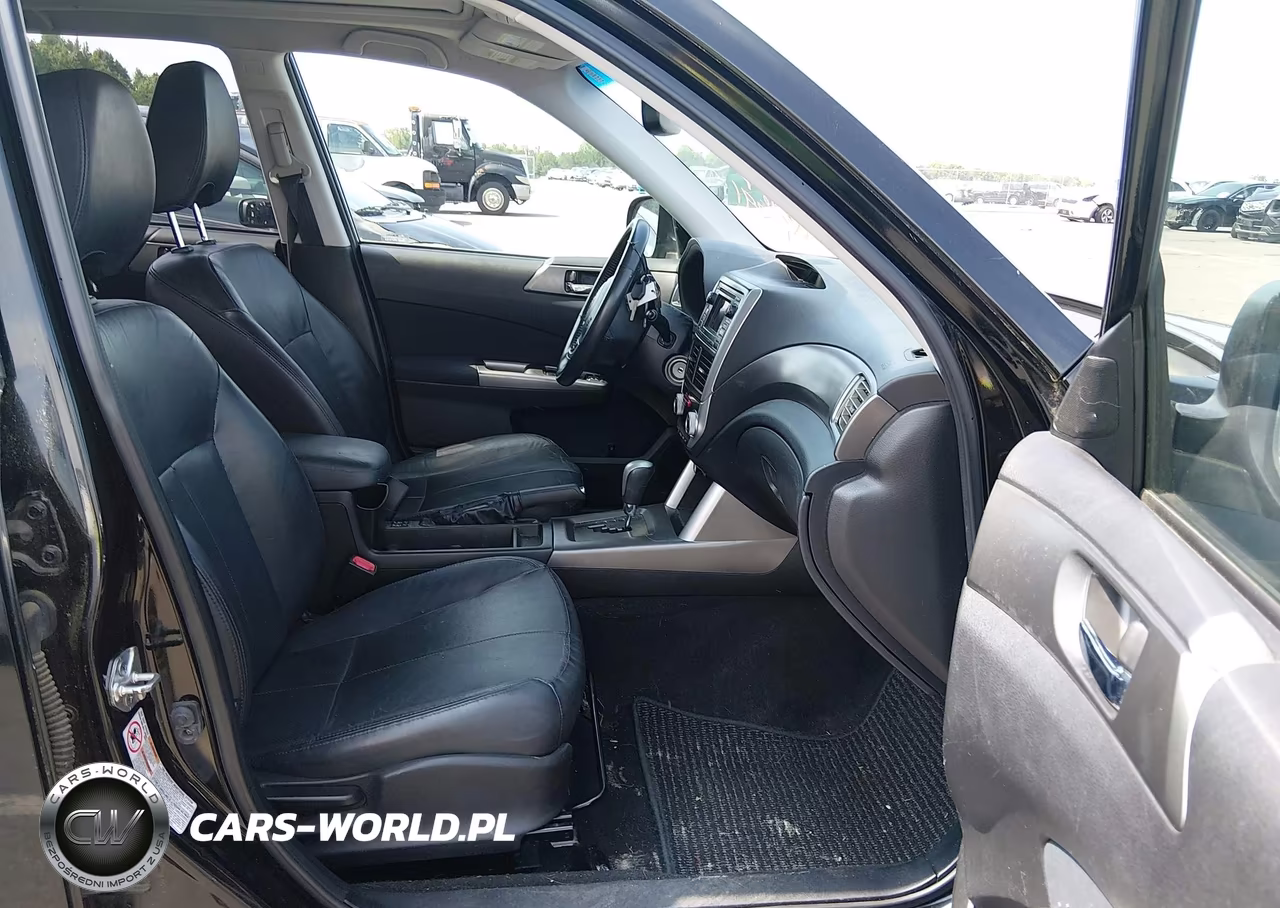 2011 Subaru Forester 2.5X Touring VIN:JF2SHBGC7BH700679 - 5