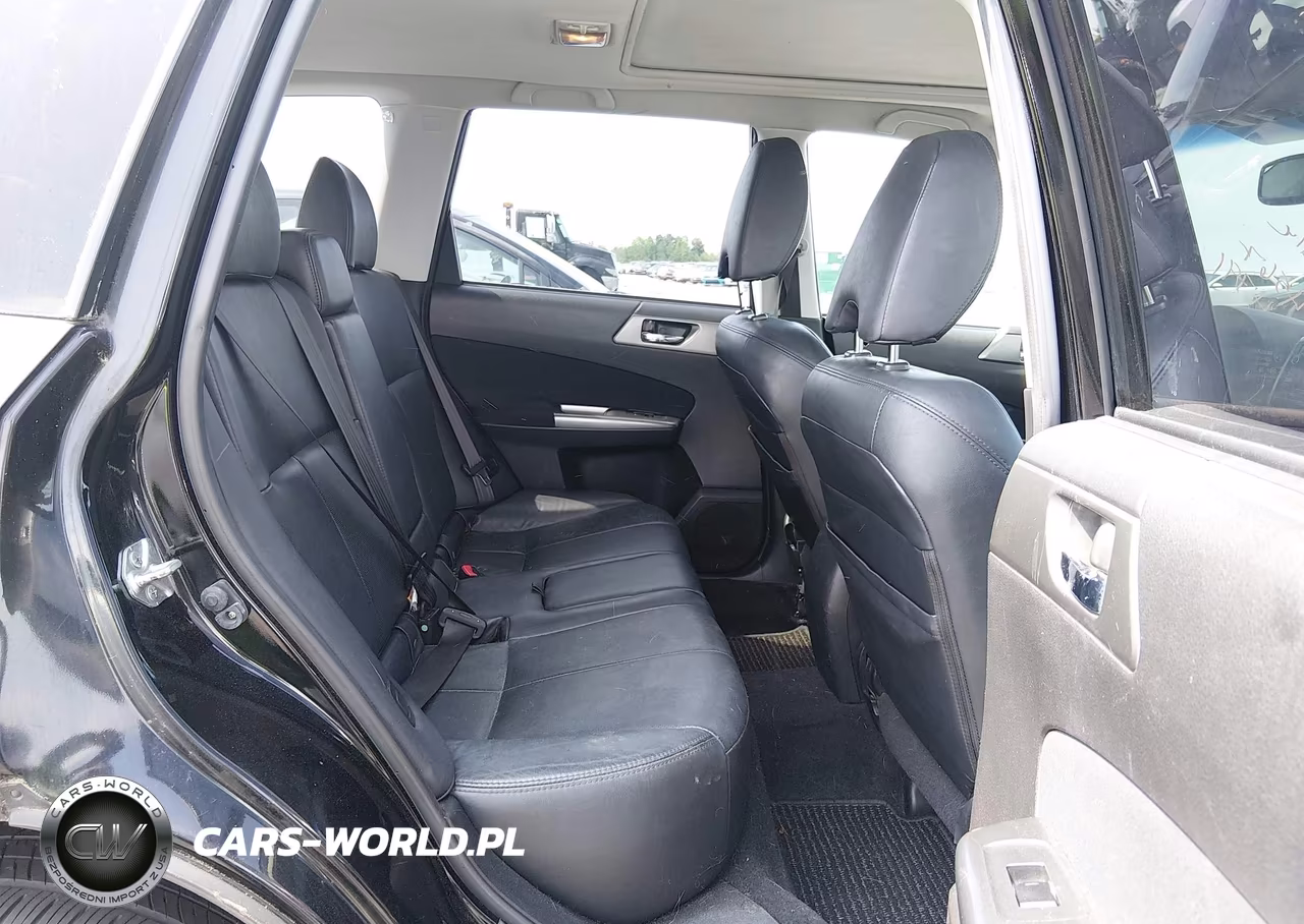 2011 Subaru Forester 2.5X Touring VIN:JF2SHBGC7BH700679 - 8