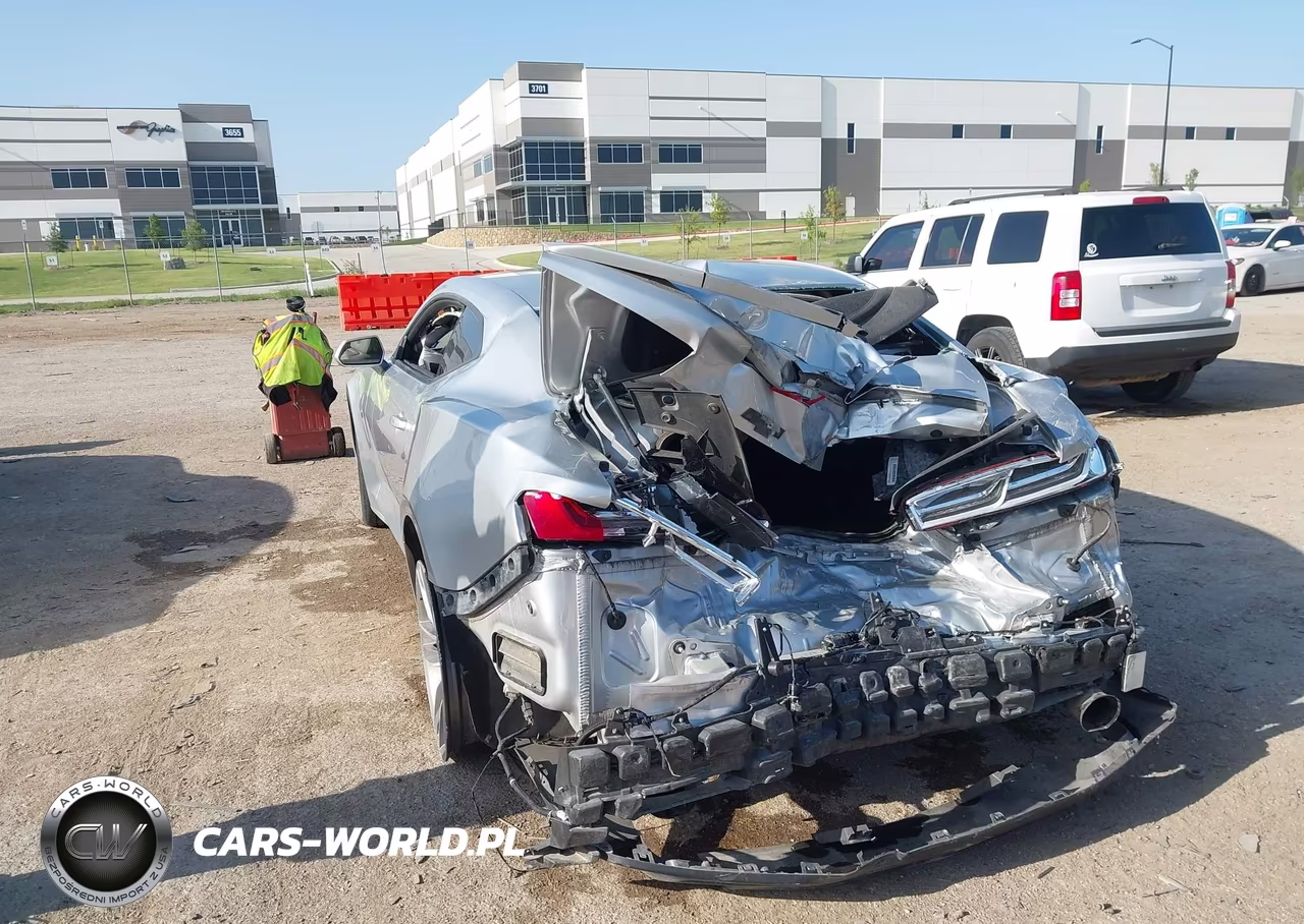 2016 Chevrolet Camaro 2Lt VIN:1G1FD1RS3G0126283 - 3
