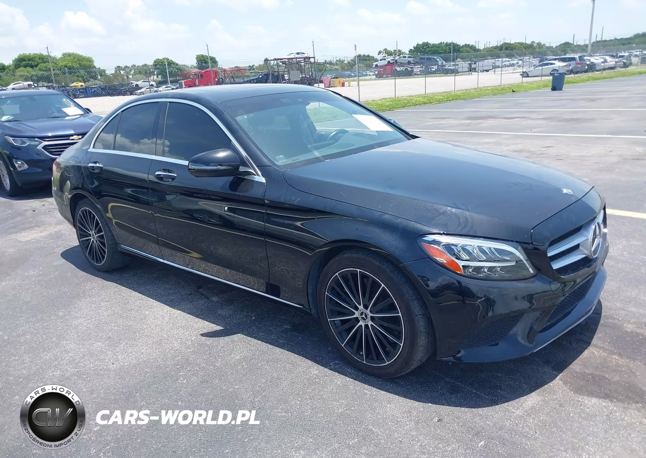 2020 Mercedes-Benz C 300