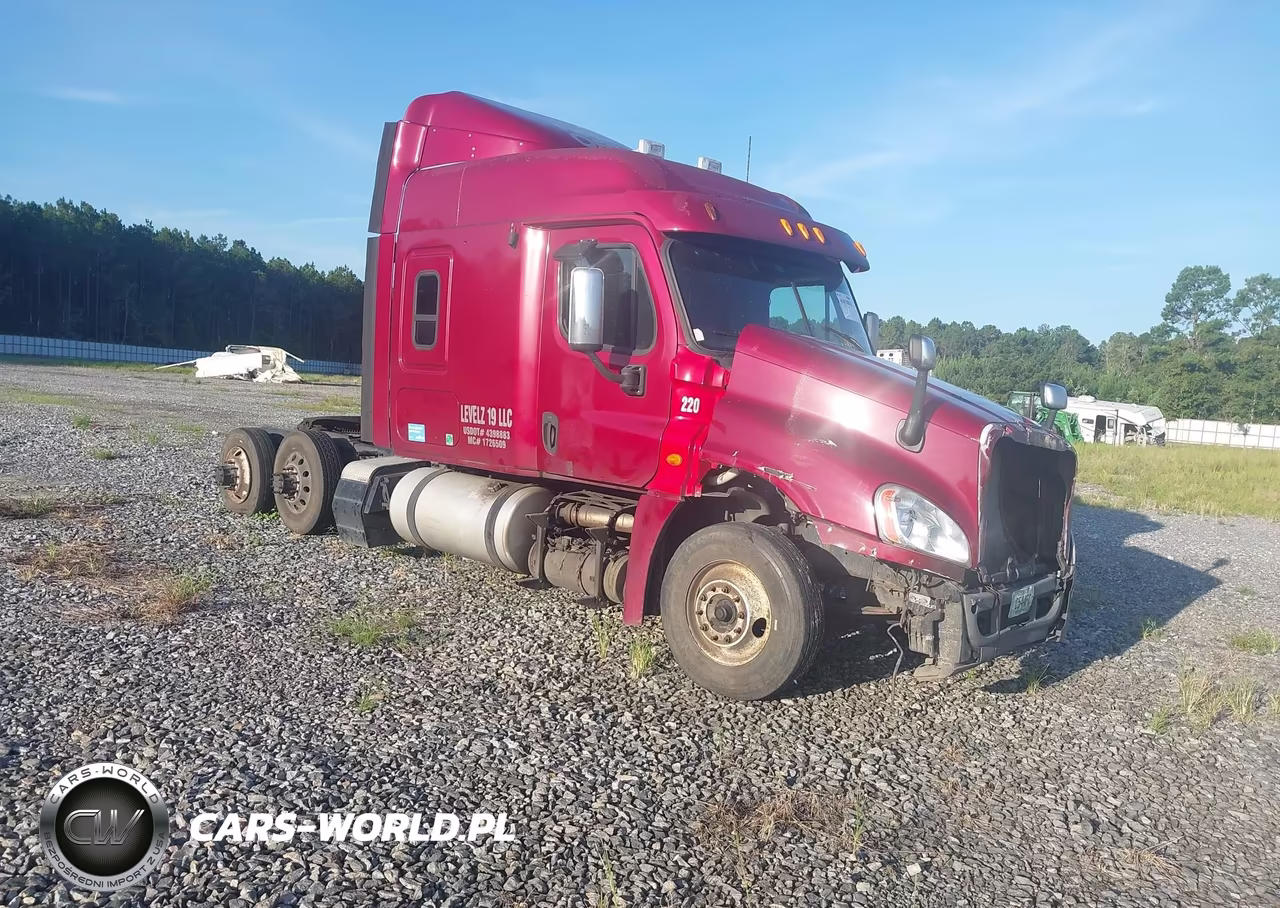 2013 Freightliner Cascadia 125