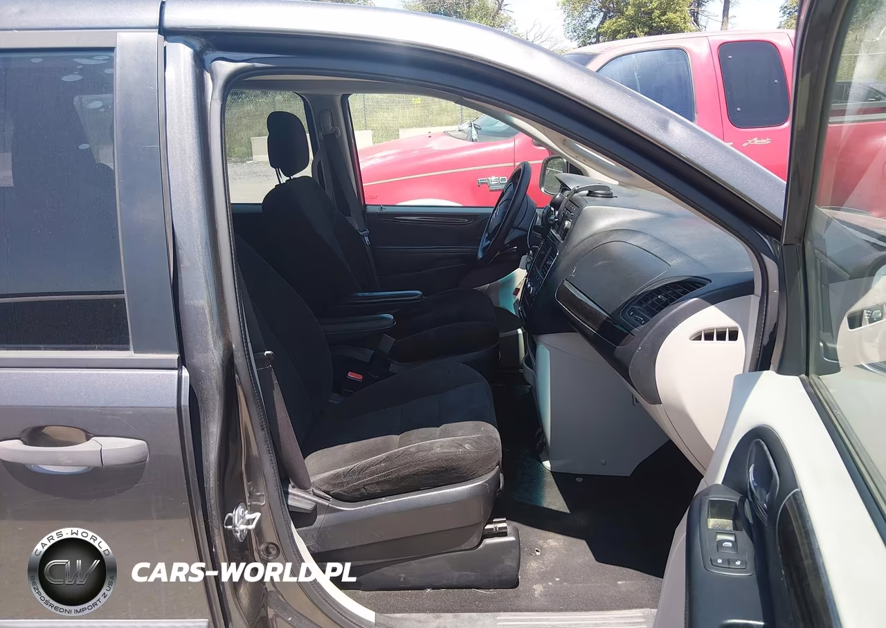 2016 Dodge Grand Caravan American Value Pkg VIN:2C4RDGBG3GR336028 - 5