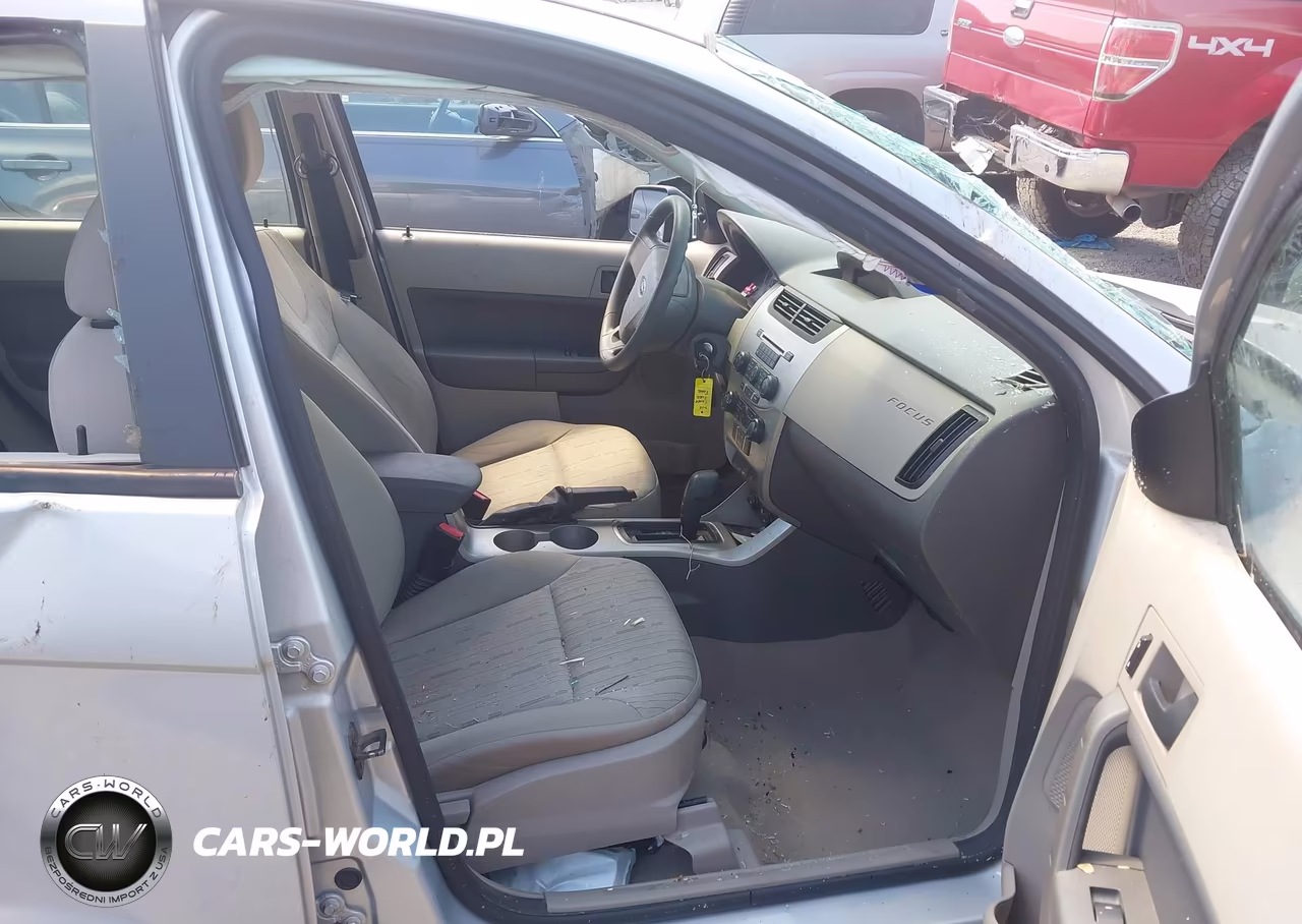 2008 Ford Focus Se-Ses VIN:1FAHP35N88W121930 - 5