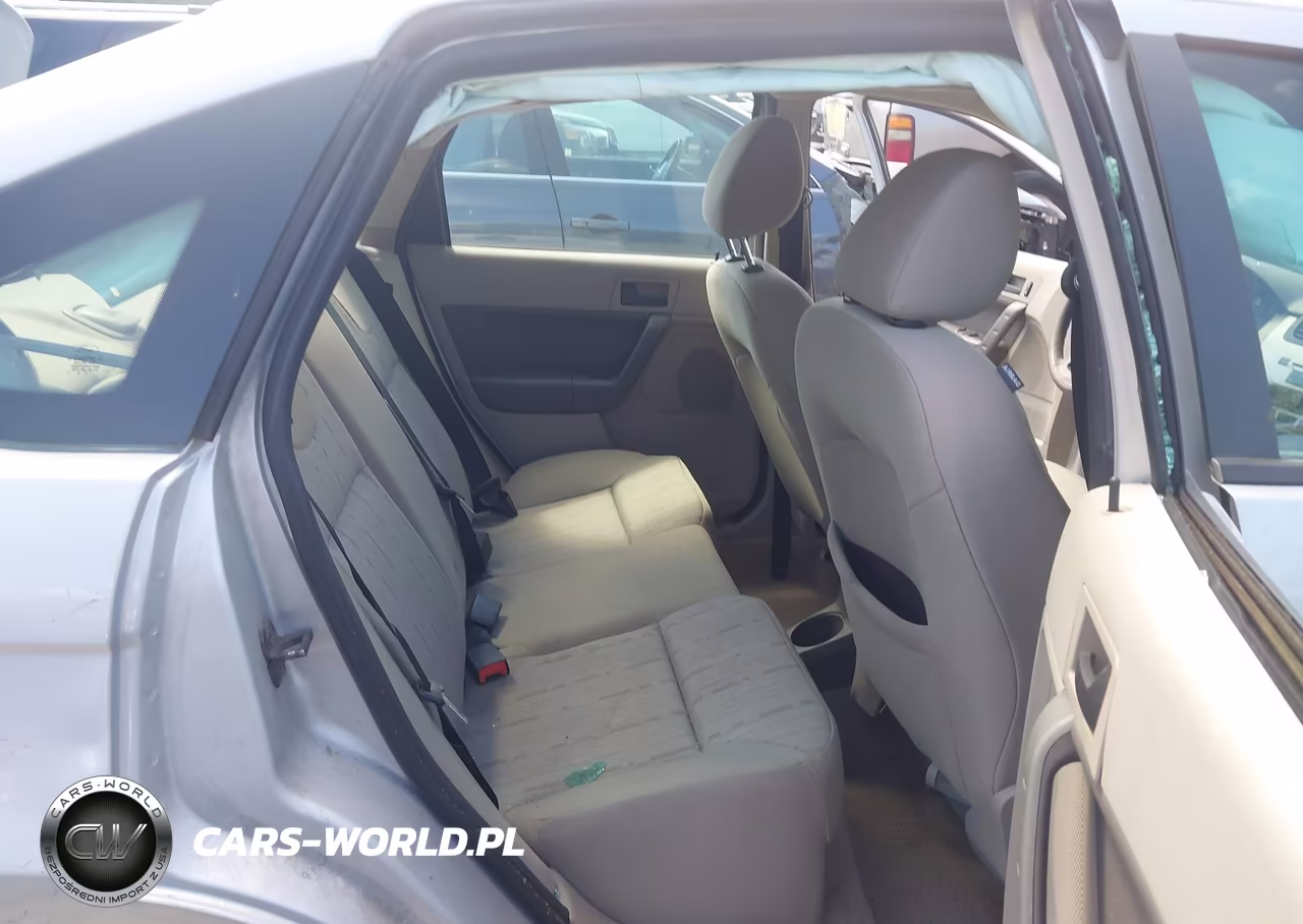 2008 Ford Focus Se-Ses VIN:1FAHP35N88W121930 - 8
