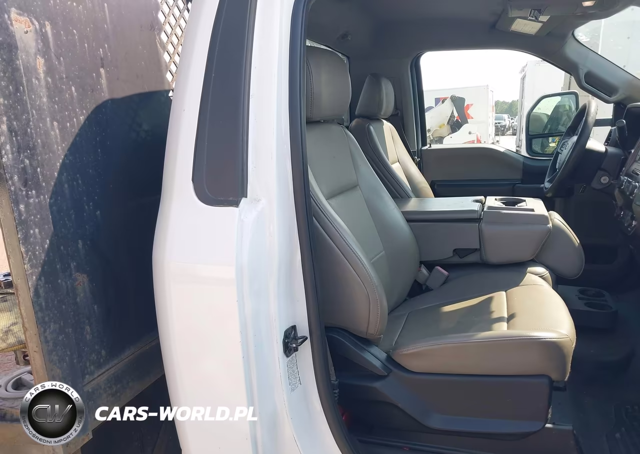 2019 Ford F-550 Chassis Xl VIN:1FDUF5GT2KDA12672 - 8