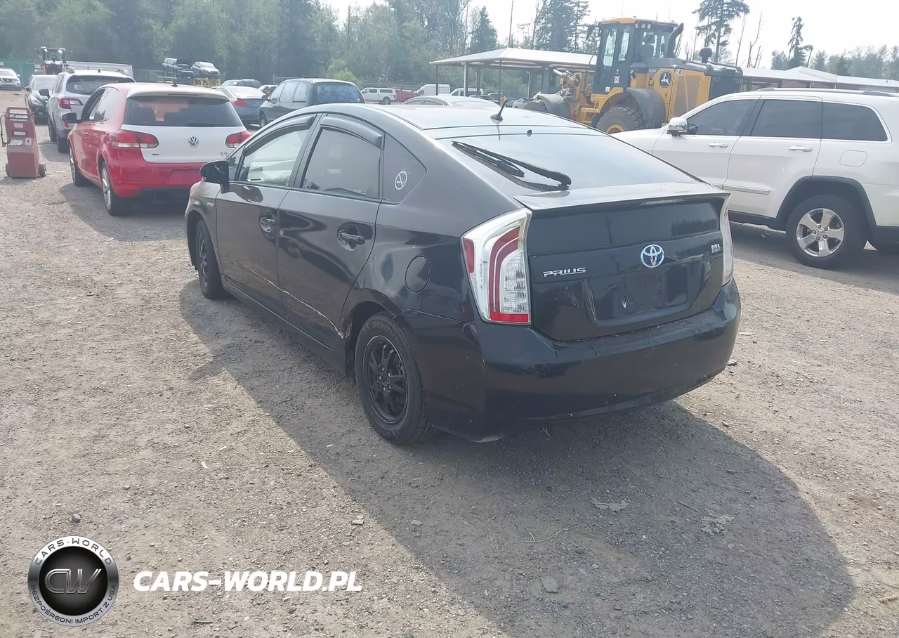 2014 Toyota Prius Two VIN:JTDKN3DU6E0360924 - 3