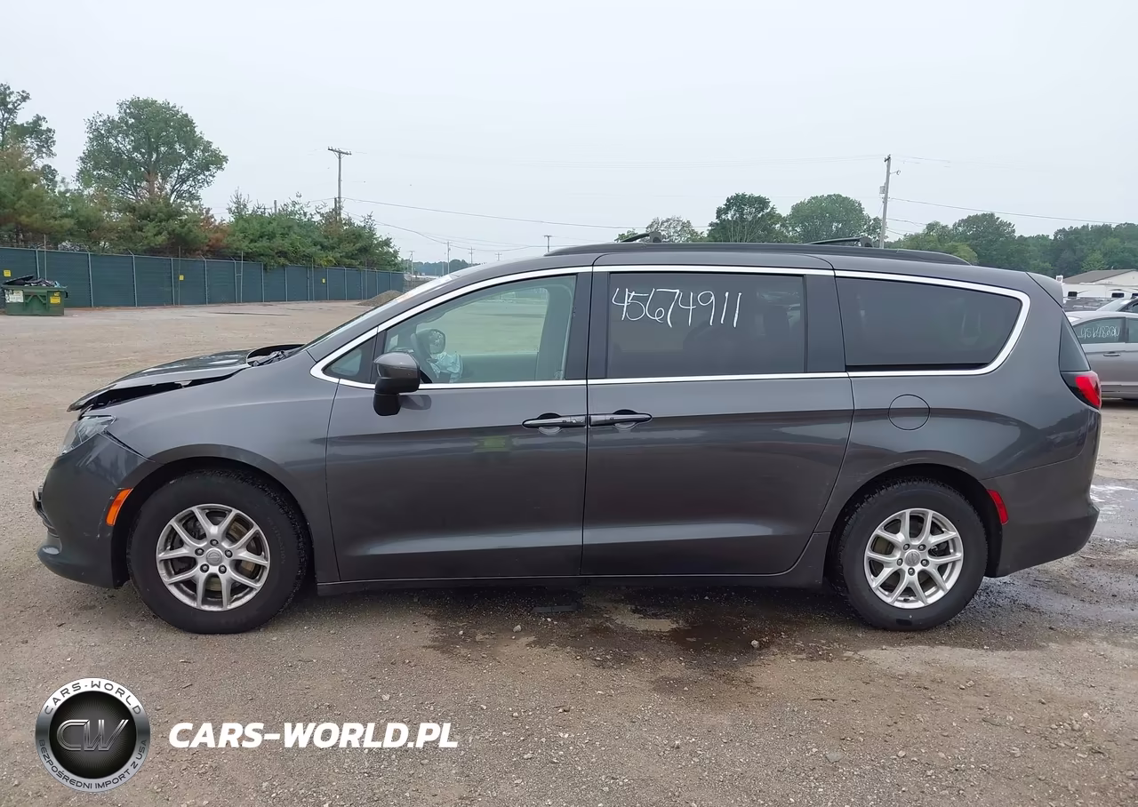 2020 Chrysler Voyager Lxi VIN:2C4RC1DG7LR168403 - 14