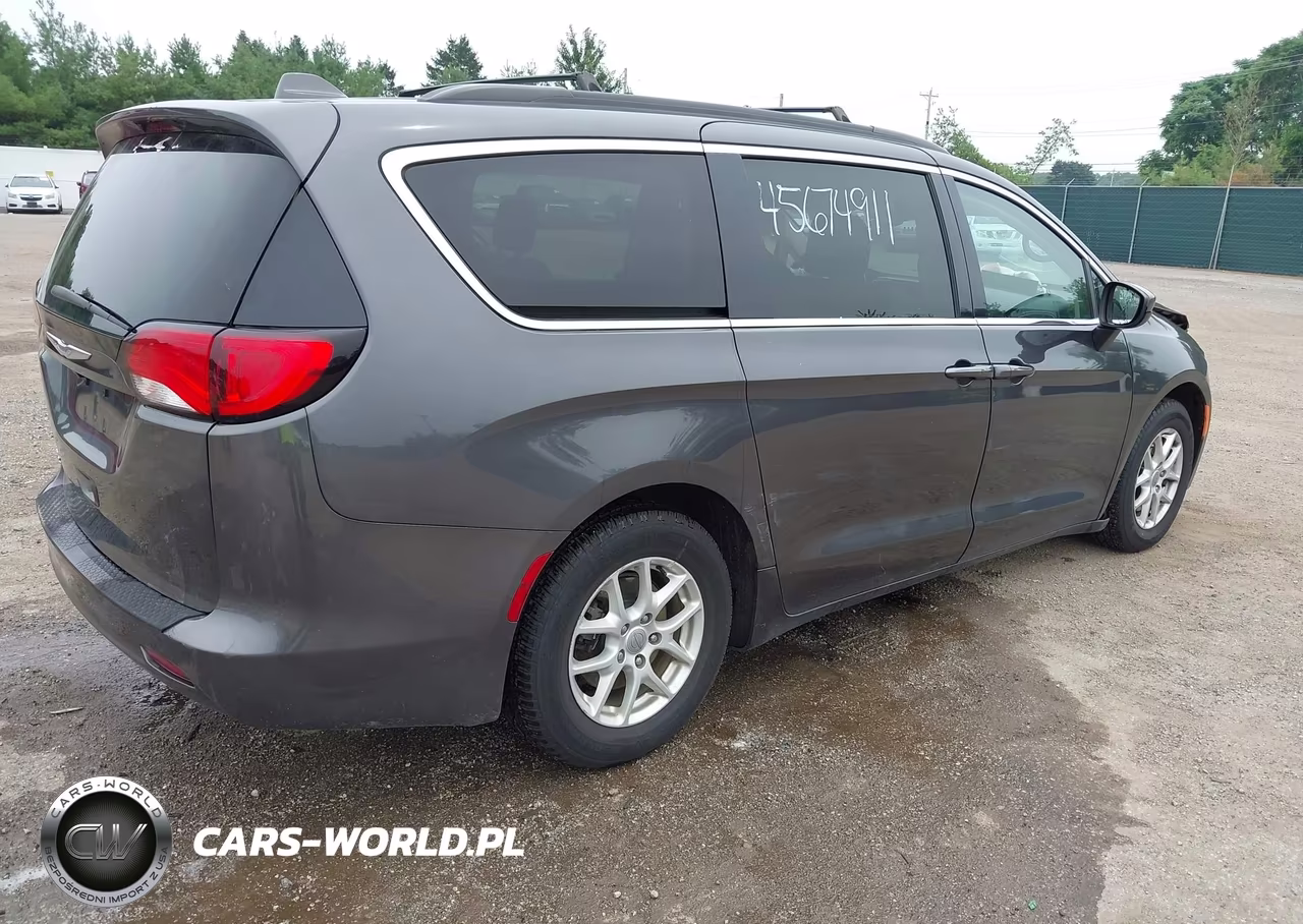 2020 Chrysler Voyager Lxi VIN:2C4RC1DG7LR168403 - 4