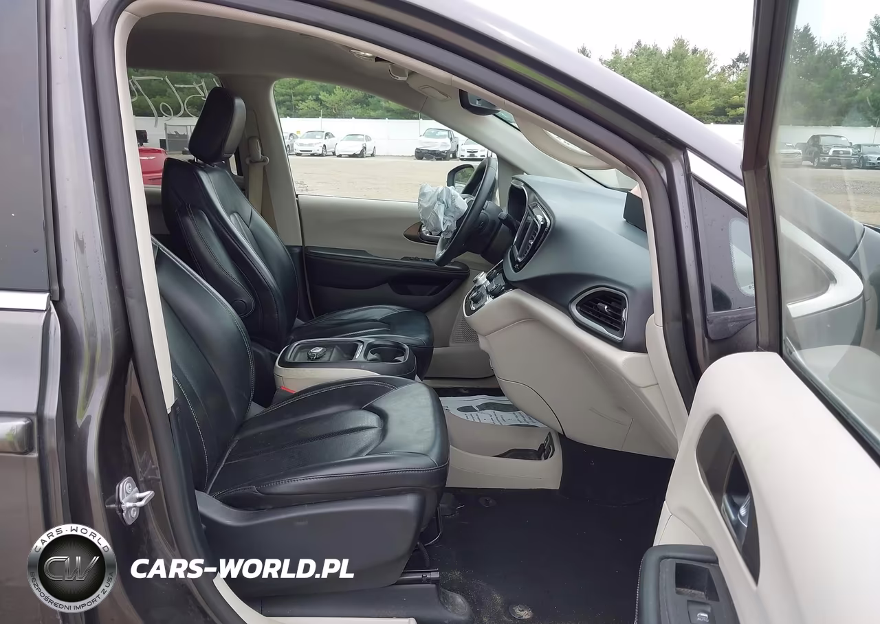 2020 Chrysler Voyager Lxi VIN:2C4RC1DG7LR168403 - 5