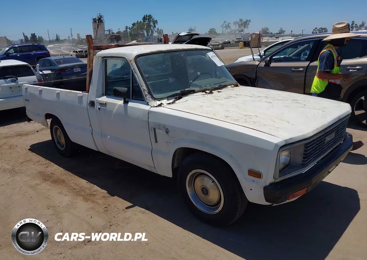1984 Mazda B2000 Long Bed – zdjęcie 1 z 13