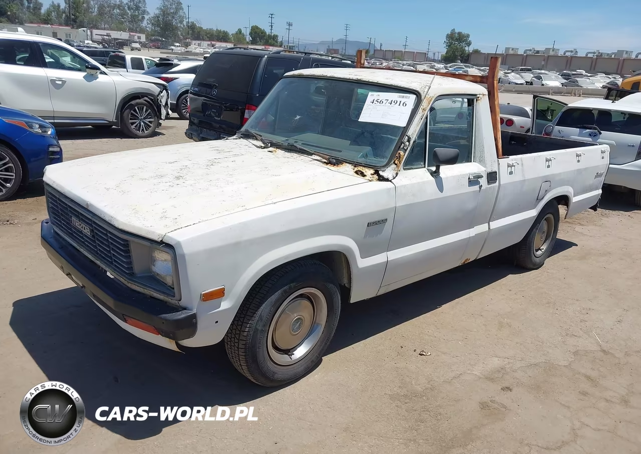 1984 Mazda B2000 Long Bed VIN:JM2UC2214E0830249 - 2
