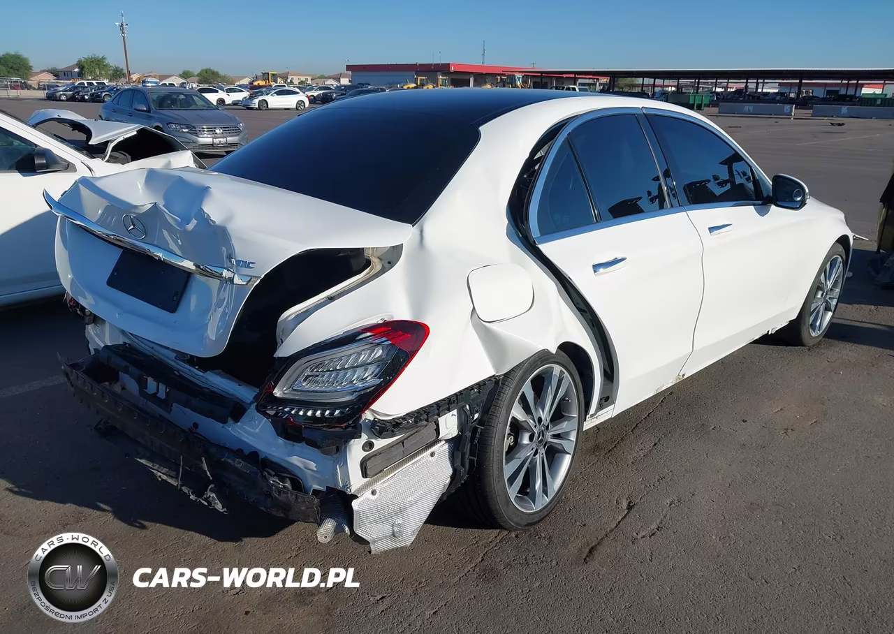 2019 Mercedes-Benz C 300 4Matic VIN:55SWF8EB1KU305995 - 4