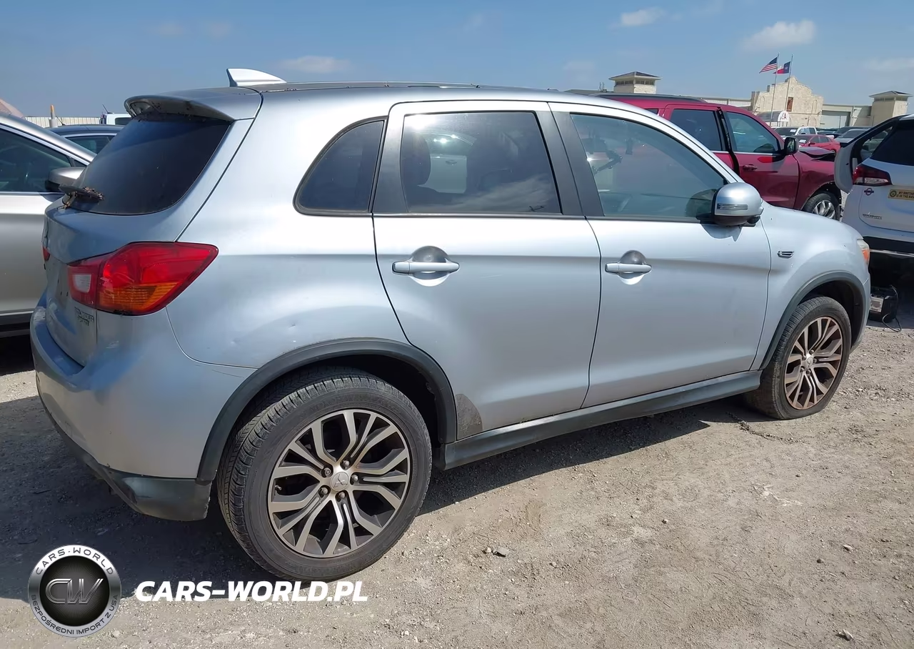 2017 Mitsubishi Outlander Sport 2.0 Le VIN:JA4AP3AU0HZ014078 - 4