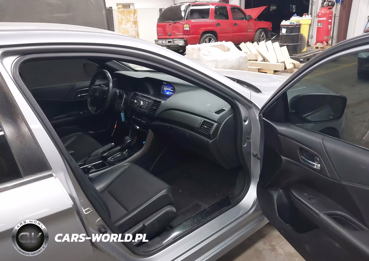 2017 Honda Accord Sport VIN:1HGCR2F52HA165668 - 5