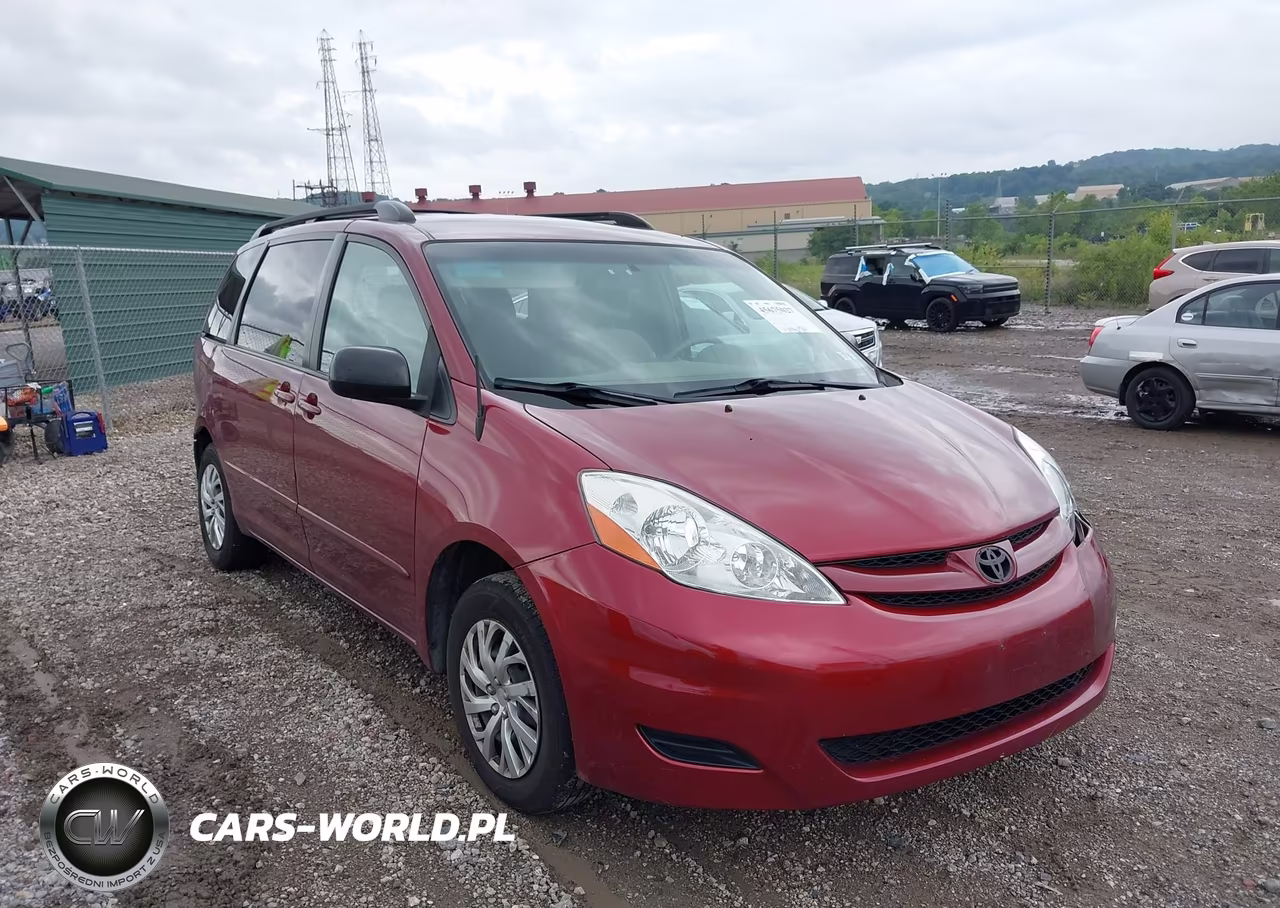 2010 Toyota Sienna Le